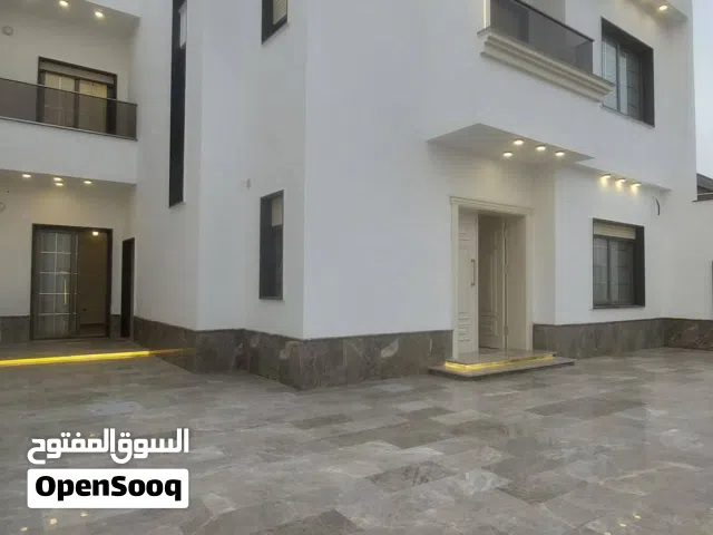 فيلا فاخرة للبيع من طابيقن المفصولات
