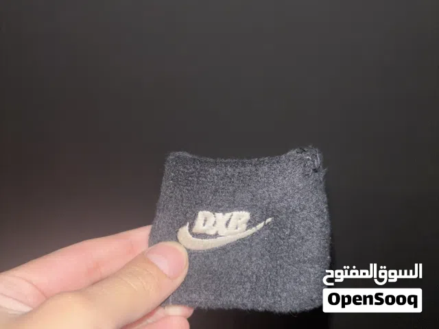 أشياء للبيع 10 دراهم فقط جميلة ورخيصة وخفيف الوزن مستعملة فقط شهر