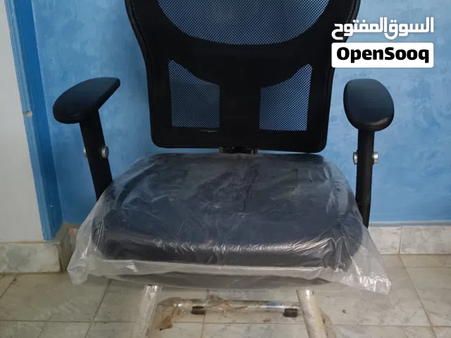 كرسي مكتب ثابت