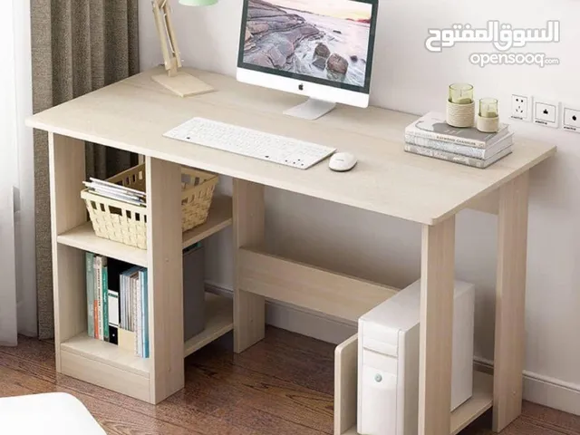 ميز مكتبي او للدراسه
