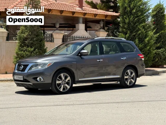 2016 Nissan Pathfinder SV