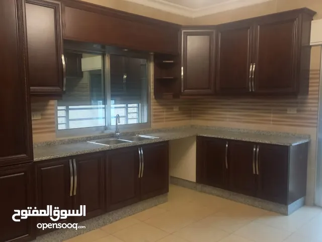 208 m2 3 Bedrooms Apartments for Rent in Amman Al Rabiah