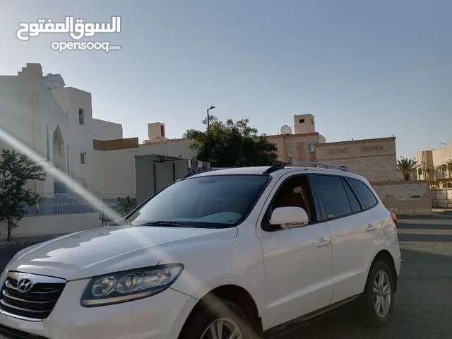 Used Hyundai Santa Fe in Al Madinah