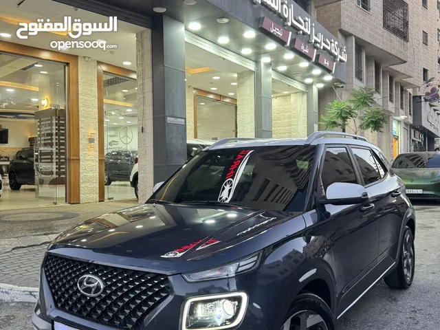 هونداي فينيو 2021 متور 1600 بنزين إضافات مميزه جدا V