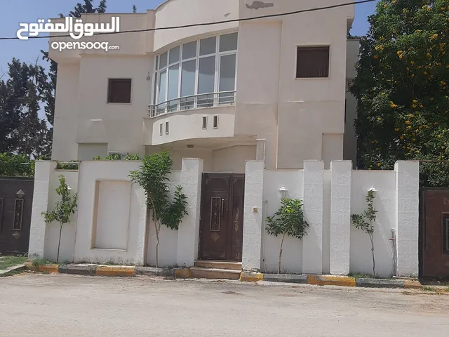 300m2 More than 6 bedrooms Townhouse for Sale in Tripoli Ain Zara