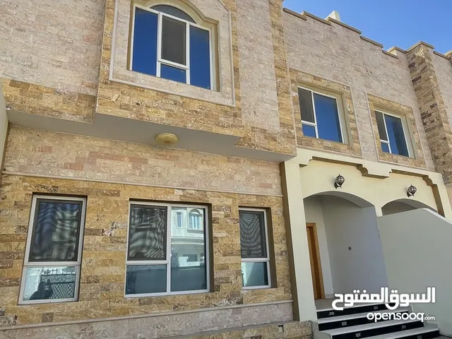 392m2 5 Bedrooms Villa for Sale in Muscat Al Mawaleh
