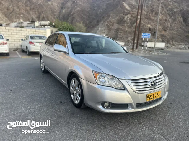 تويوتا أفالون 2008 موديل XLS فضي معايير أمريكية مرخصة مستعملة