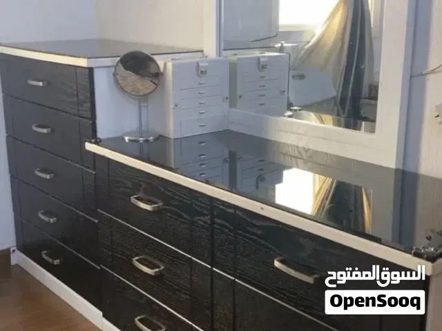 غرفه نوم نفر بناتي بحاله ممتازه وع الشرط