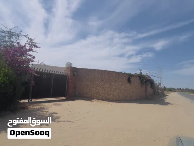 أستراحة تجارية وسكنية علي الطريق الرئيسي