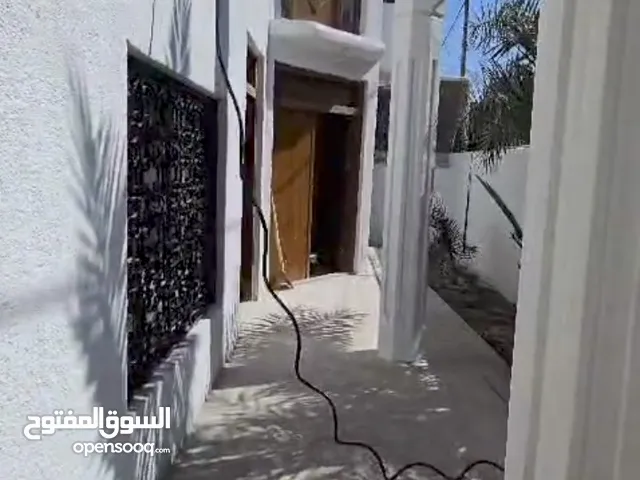بيت تجاري يؤجر للشركات والمكاتب والعيادات و الموظفين في الطويسة