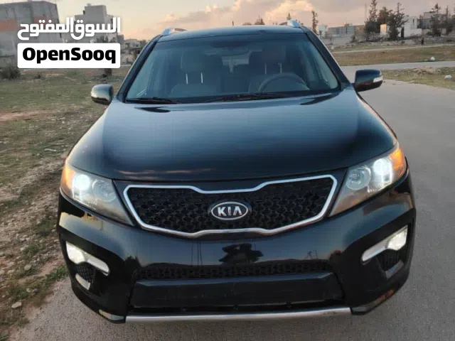 Used Kia Sorento in Tripoli