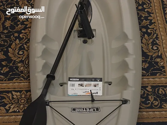 قارب كاياك من شركة LIFETIME (جديد)