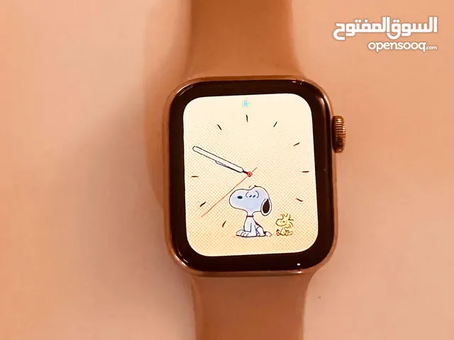 ساعة ابل اصدار 6 حجم 40 mm (حصرية نسائية نزلت فقط في امريكا) مستعملة بحالة ممتازة