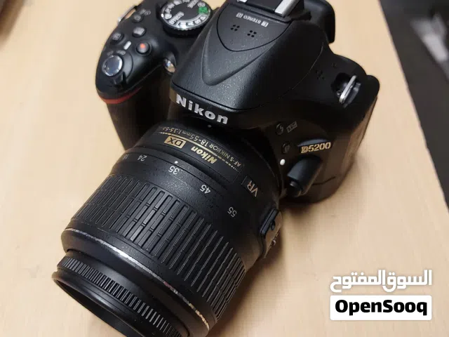 كاميرا احترافية نيكون Nikon D5200