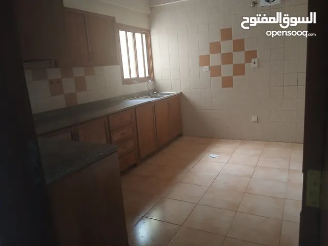 180 m2 3 Bedrooms Apartments for Rent in Doha Al Sadd