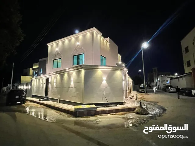 400 m2 4 Bedrooms Villa for Sale in Taif Al Wasit