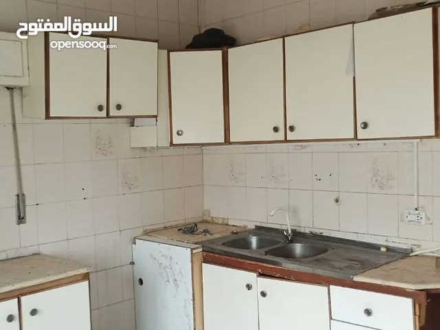 145 m2 3 Bedrooms Apartments for Rent in Amman Jabal Al Hussain
