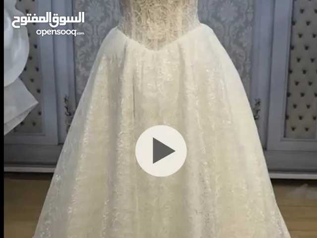 فستان عروس دانتيل فرنسي