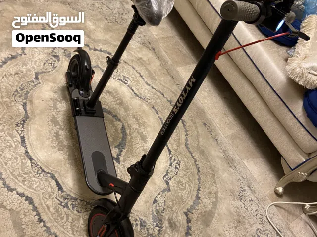 سكوتر شاومي قمة في النظافة مع كرسي وحامل جوال بطارية جديدة