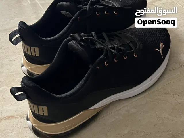 حذاء puma ، قياس 44 ) made in vietnam