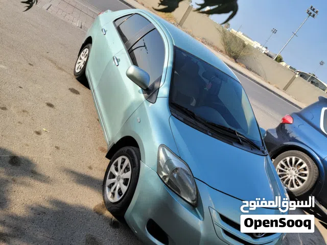2006 تويوتا يارس Basic