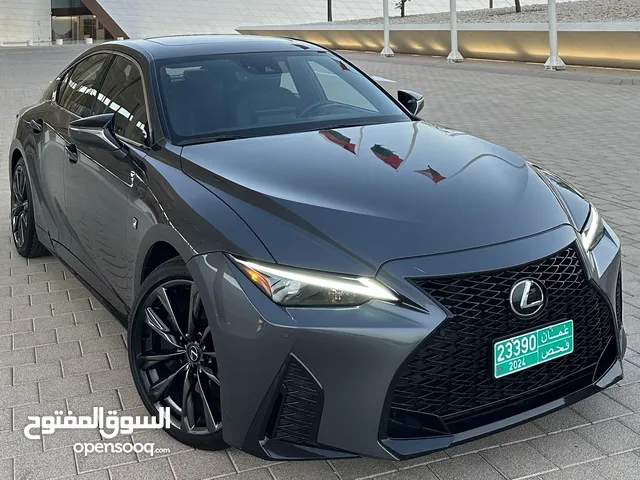 لكزس IS 350 F Sport نظيف بممشى 2 ألف فقط