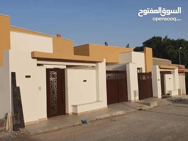 155 m2 3 Bedrooms Townhouse for Sale in Tripoli Ain Zara