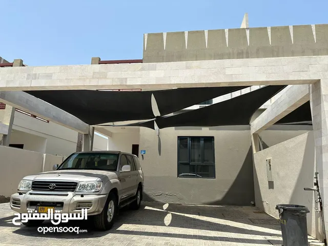 300 m2 3 Bedrooms Villa for Rent in Muscat Seeb