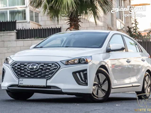 Hyundai Ioniq Hybrid 2021 السيارة وارد كوريا و بحالة ممتازة جدا و قطعت مسافة 135,000 كيلو متر