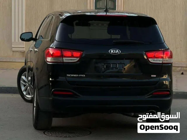 Used Kia Sorento in Tripoli