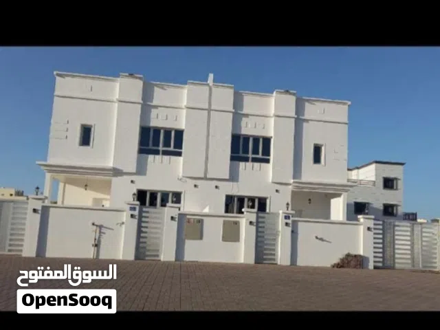 توين فيلا فى سور آل حديد قريب من كرنيش تم تخفيض السعر