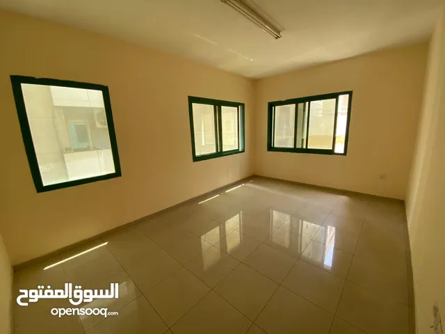 1400 ft 2 Bedrooms Apartments for Rent in Sharjah Abu shagara