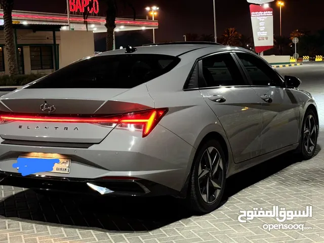 Hyundai Elentra premium limited 2.0