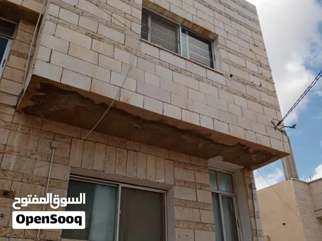 شقة للبيع اربد حي التركمان بالقرب من مدرسة خولة بنت الازور