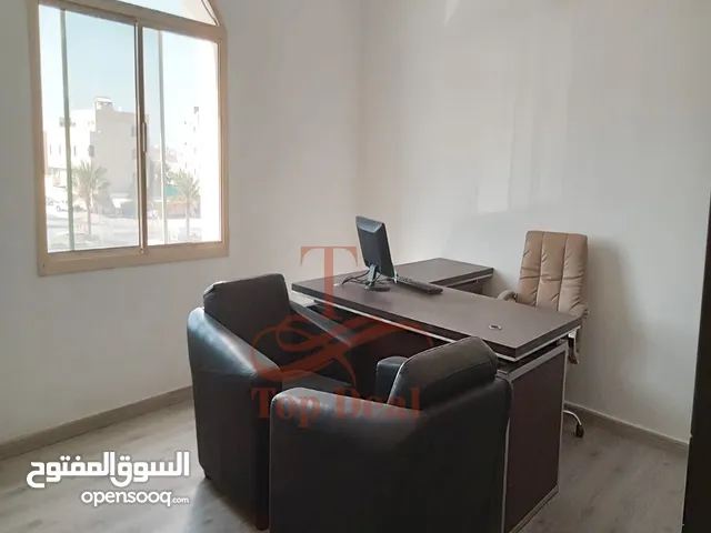 Yearly Offices in Central Governorate Al-Hajiyat