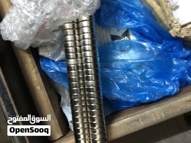مغناطيس داءري القطر 15 ميلي السماكه5 ميلي N52 يحمل 5 كيلو