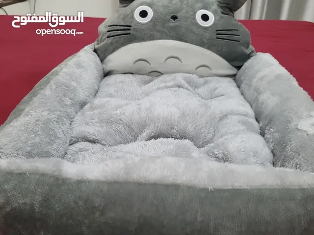 سرير و وسادة للقطة
