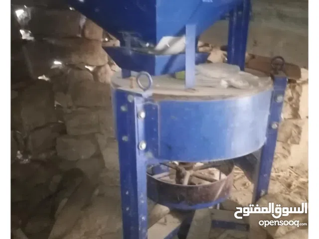 كرسي طاحون هندي للبيع نظيف الحجر يريد لها تغيير