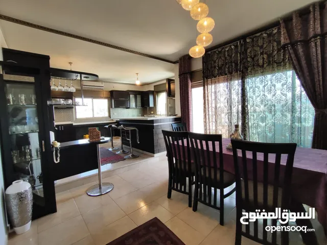 212 m2 3 Bedrooms Apartments for Rent in Ramallah and Al-Bireh Ein Musbah