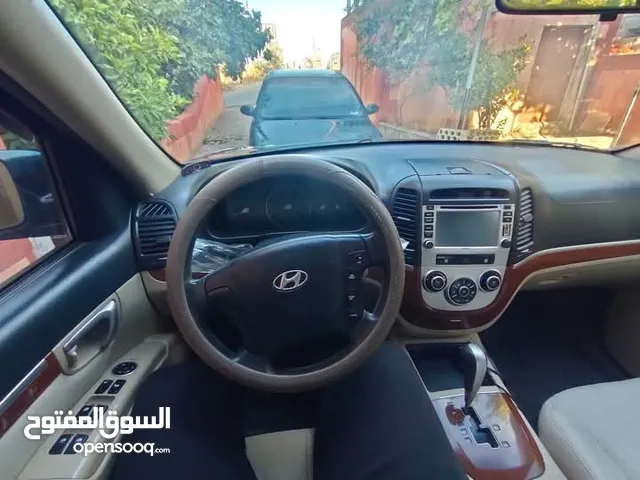 هونداي سانتافيه موديل 2008 لون كحلي