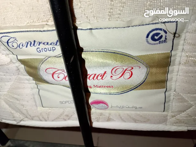 سرير و مرتبة