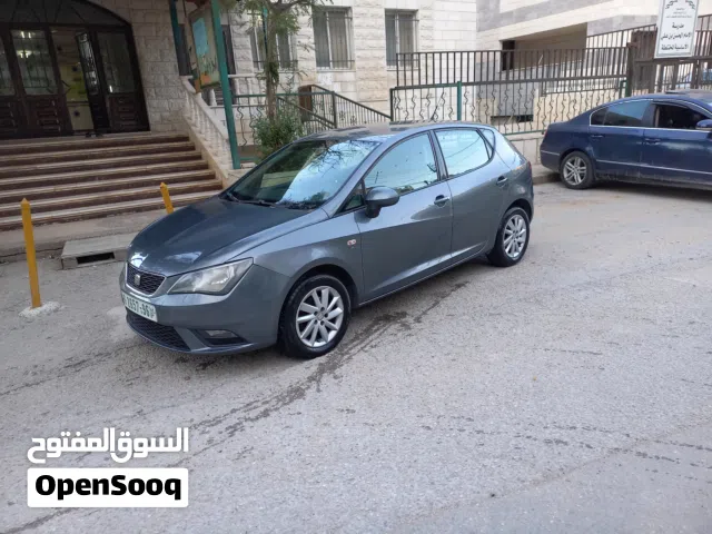 2013 سيات إبيزا Standard