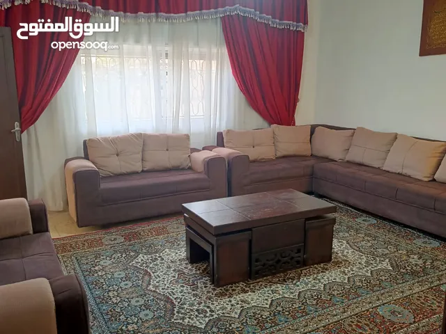 100m2 2 Bedrooms Apartments for Rent in Amman University Street