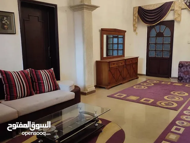 500 m2 5 Bedrooms Villa for Rent in Tripoli Edraibi