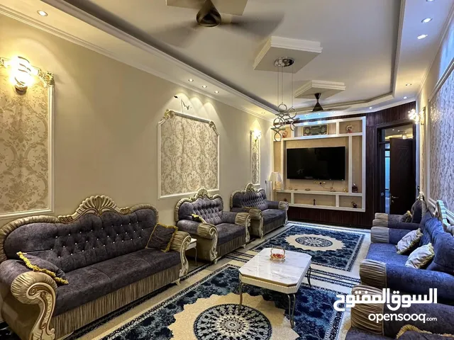 بيت مؤثث 210 متر في حي البنوك