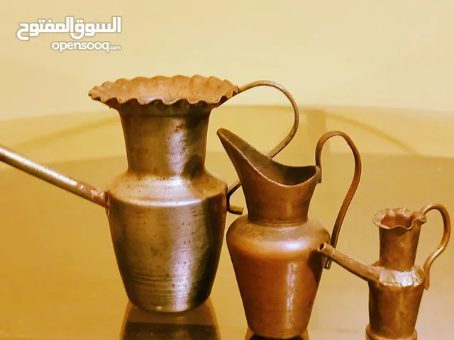 بيع جميع أنواع المنتجات الإيرانية، من السلع التقليدية إلى الفول، مع ضمان الجودة والتسليم