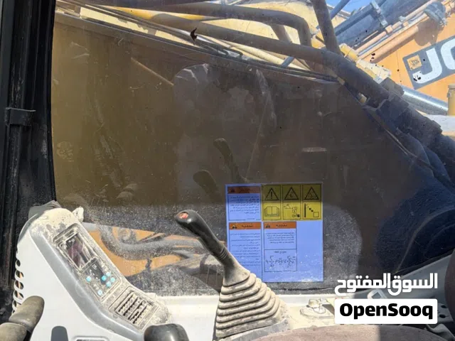 حفار كماتسو 300 داش 3 العادي بكيت بريكر  موديل 2012