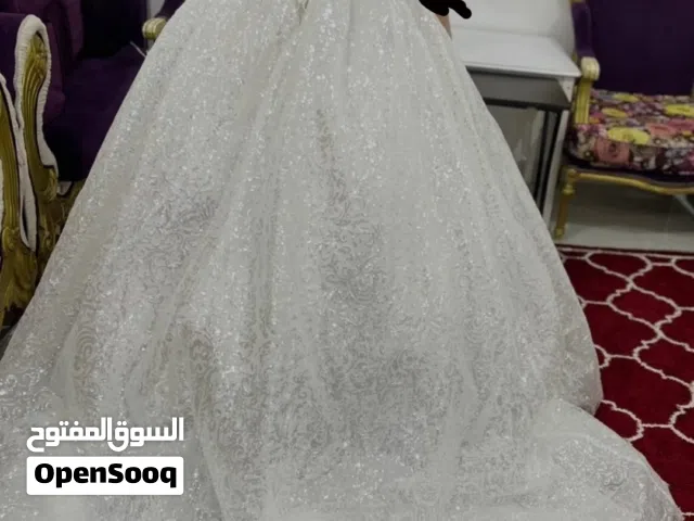 فستان زفاف شبه جديد استعمال مره وحده يوجد شراء ويوجد تأجير