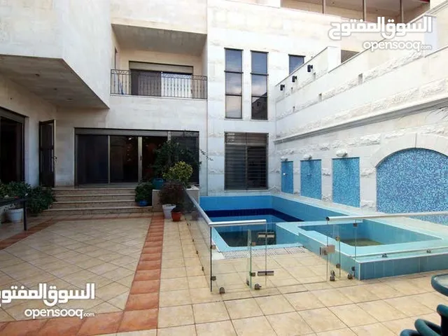 990 m2 5 Bedrooms Villa for Sale in Amman Al-Thuheir