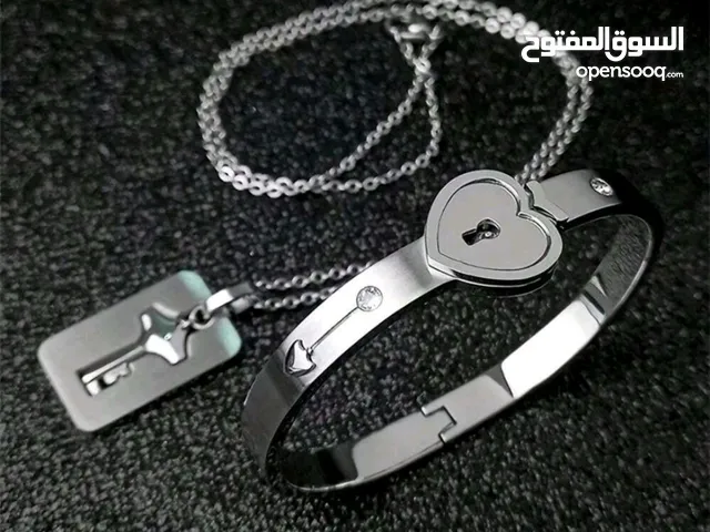 اساور قبلز